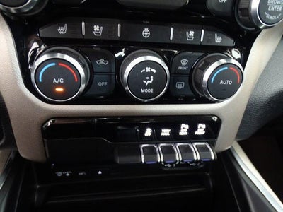 2019 RAM 1500 Laramie Quad Cab 4x4 6'4" Box