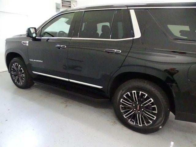 2025 GMC Yukon Elevation