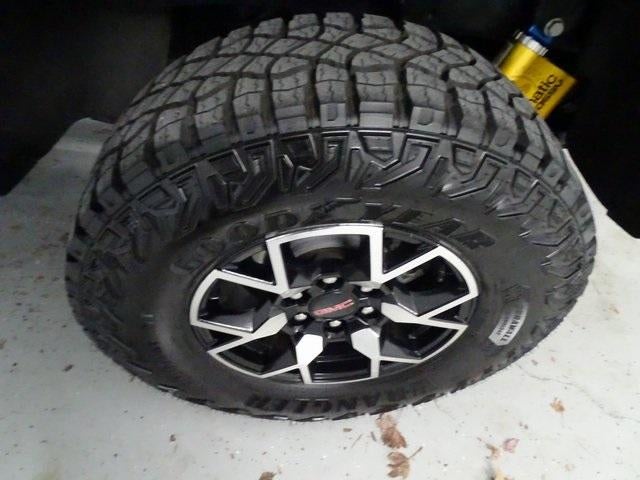 2024 GMC Canyon AT4X