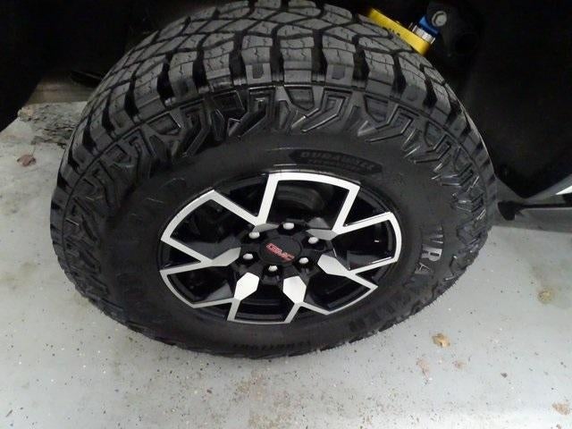 2024 GMC Canyon AT4X