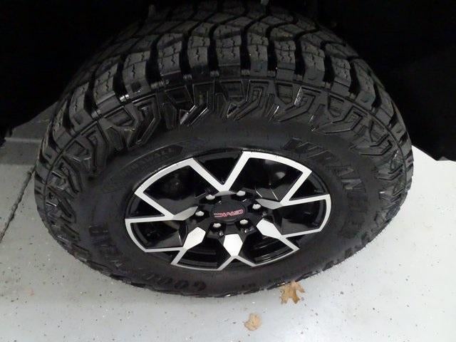 2024 GMC Canyon AT4X