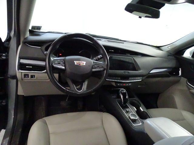 2023 Cadillac XT4 Luxury