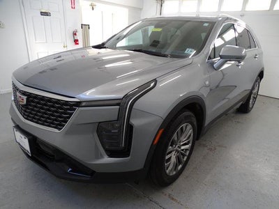 2025 Cadillac XT4 Premium Luxury