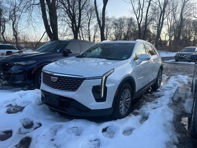2025 Cadillac XT4 Premium Luxury