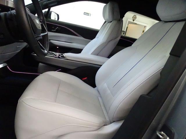2024 Cadillac LYRIQ Luxury 1