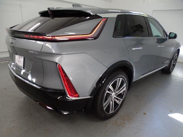 2024 Cadillac LYRIQ Luxury 1
