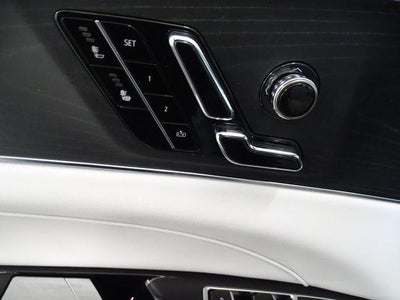 2024 Cadillac LYRIQ Luxury 1