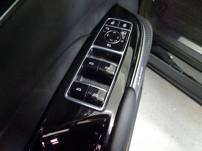 2024 Cadillac LYRIQ Luxury 2