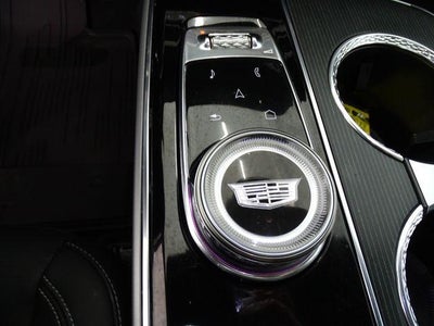 2024 Cadillac LYRIQ Luxury 2