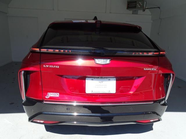 2024 Cadillac LYRIQ Luxury 3