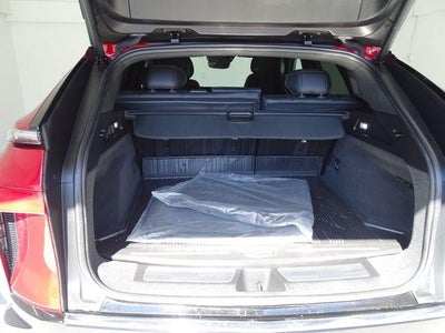 2024 Cadillac LYRIQ Luxury 3