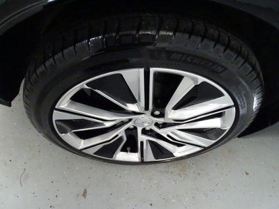 2024 Cadillac LYRIQ Luxury 3