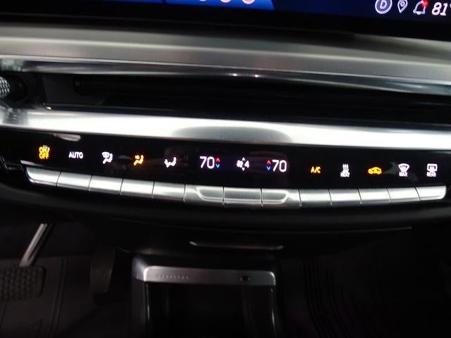 2024 Cadillac LYRIQ Luxury 3