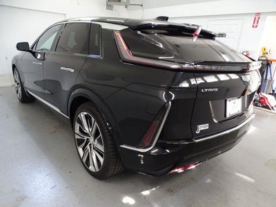 2024 Cadillac LYRIQ Luxury 3