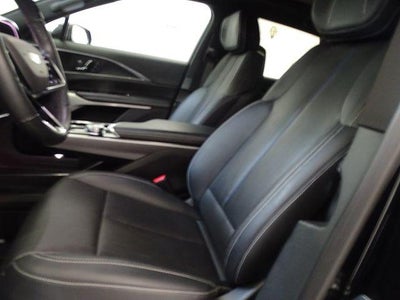 2024 Cadillac LYRIQ Luxury 3