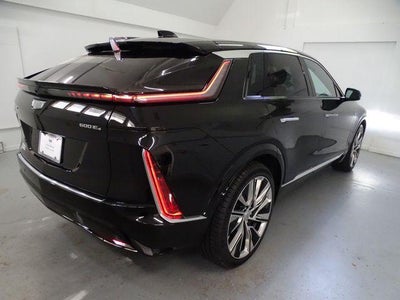 2024 Cadillac LYRIQ Luxury 3