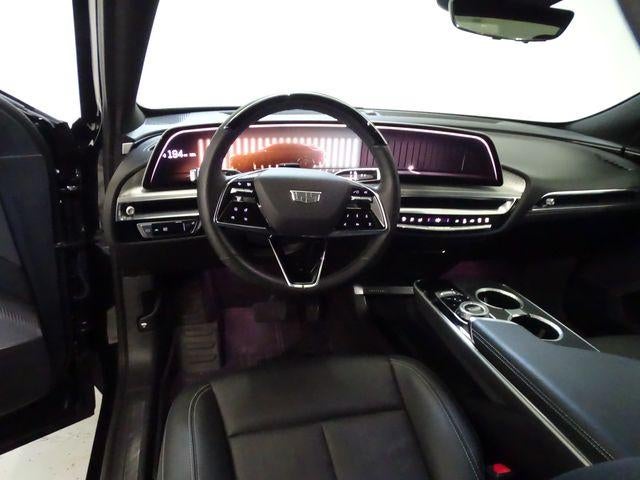 2024 Cadillac LYRIQ Luxury 3