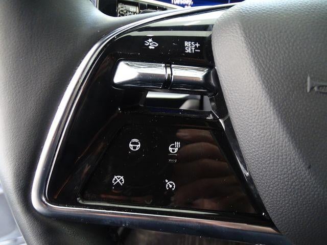 2024 Cadillac LYRIQ Luxury 3