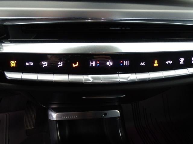 2025 Cadillac LYRIQ Luxury 3