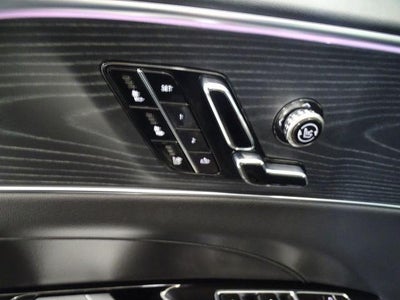 2025 Cadillac LYRIQ Luxury 3