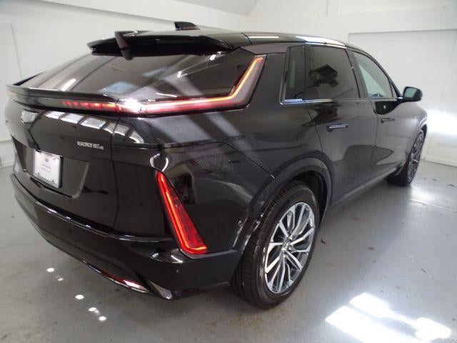 2024 Cadillac LYRIQ Sport 2