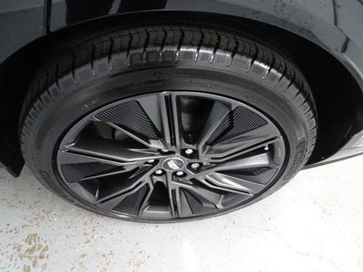 2024 Cadillac LYRIQ Sport 3