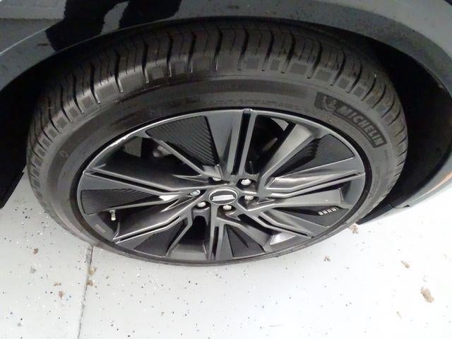 2024 Cadillac LYRIQ Sport 3