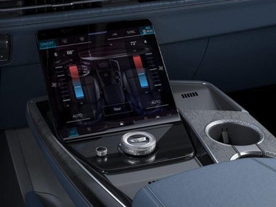 2025 Cadillac ESCALADE IQ Luxury 2