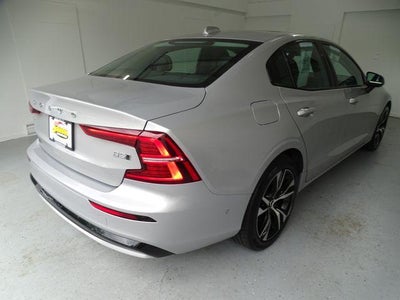 2024 Volvo S60 Plus Dark Theme