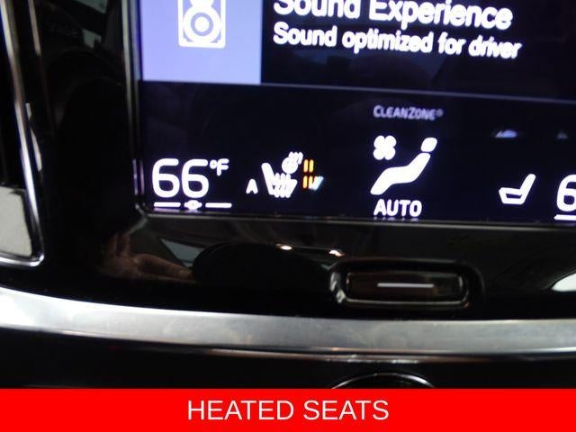 2022 Volvo S60 Momentum