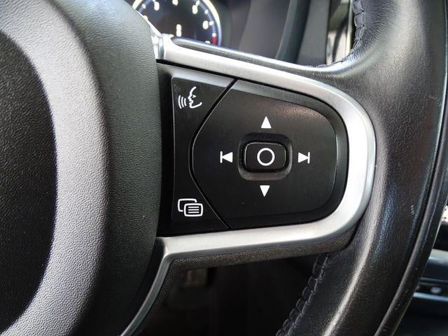 2022 Volvo S60 Momentum