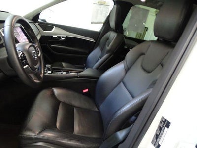 2023 Volvo XC90 Core