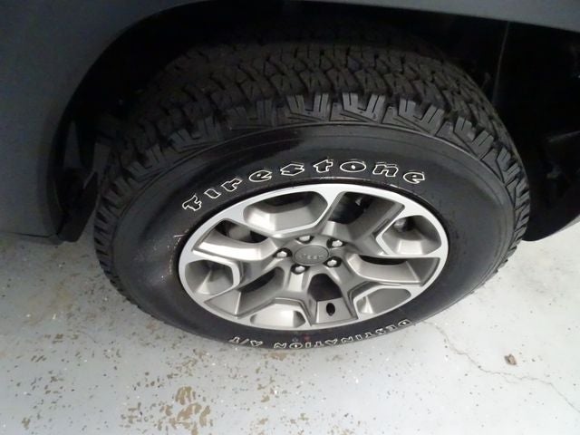 2023 Jeep Cherokee Trailhawk