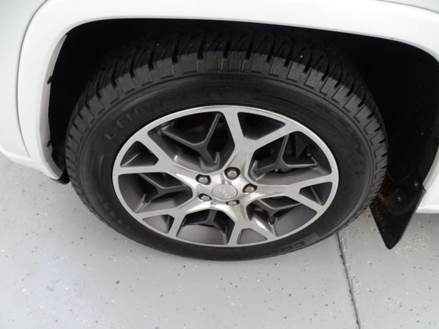 2020 Jeep Grand Cherokee Overland