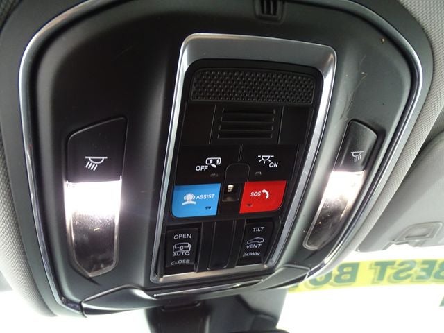 2023 Jeep Grand Cherokee Laredo X