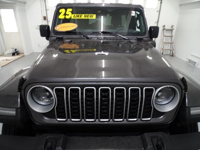 2025 Jeep Wrangler Sahara 4xe