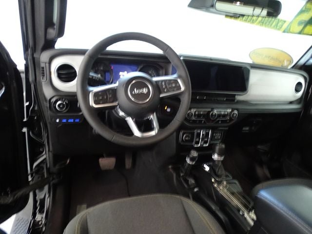 2025 Jeep Wrangler Sahara 4xe