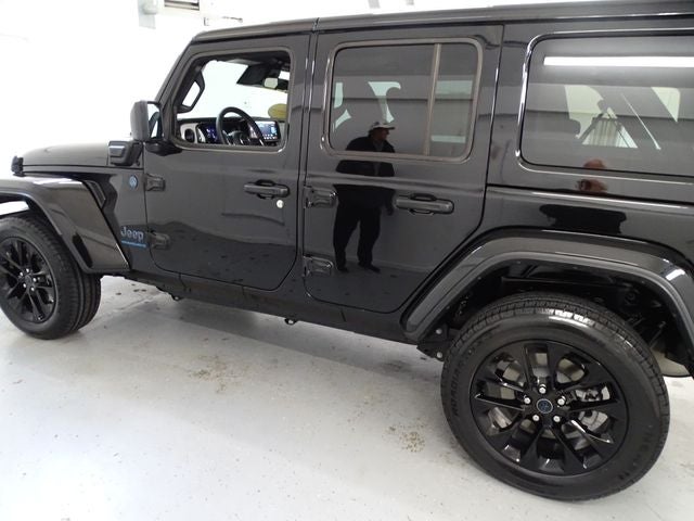 2025 Jeep Wrangler Sahara 4xe