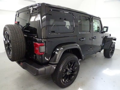 2025 Jeep Wrangler Sahara 4xe