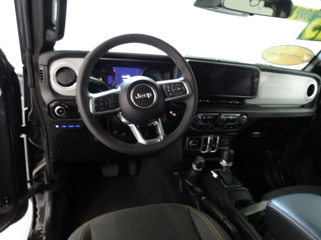 2025 Jeep Wrangler Sahara 4xe