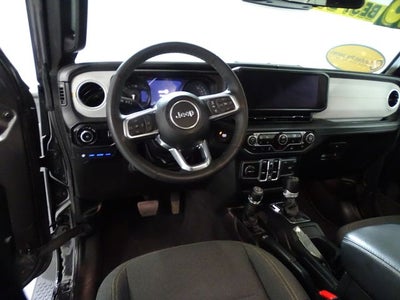 2025 Jeep Wrangler Sahara 4xe