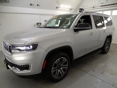 2025 Jeep Wagoneer Base