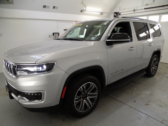 2025 Jeep Wagoneer Base