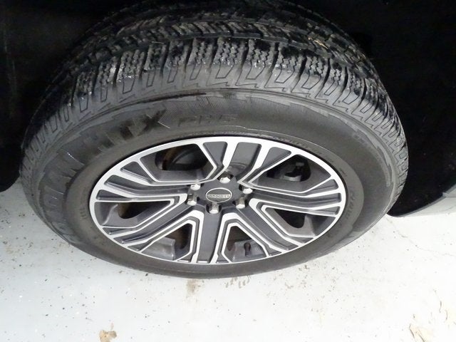 2025 Jeep Wagoneer Base