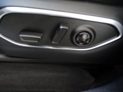 2025 Jeep Wagoneer Base