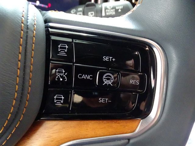 2022 Jeep Grand Wagoneer Series III
