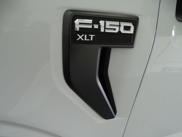 2022 Ford F-150 Base