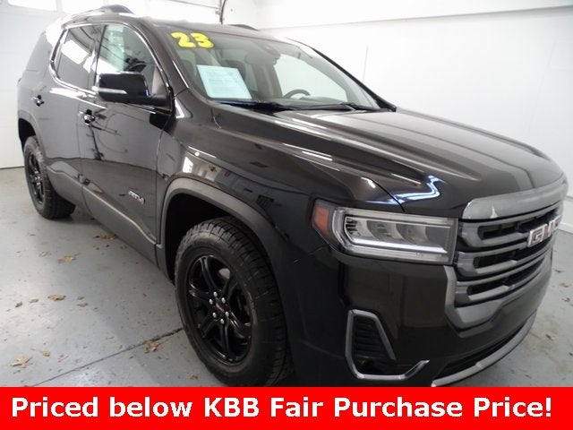 2023 GMC Acadia AT4