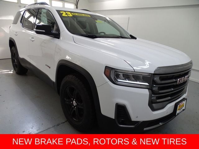 2023 GMC Acadia AT4