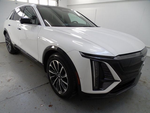 2024 Cadillac LYRIQ Sport